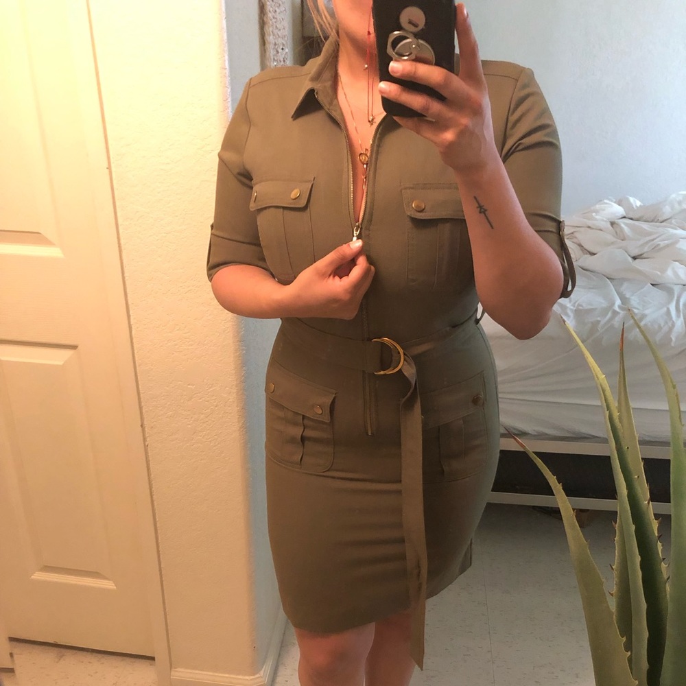 👗 GREEN DRESS 👗